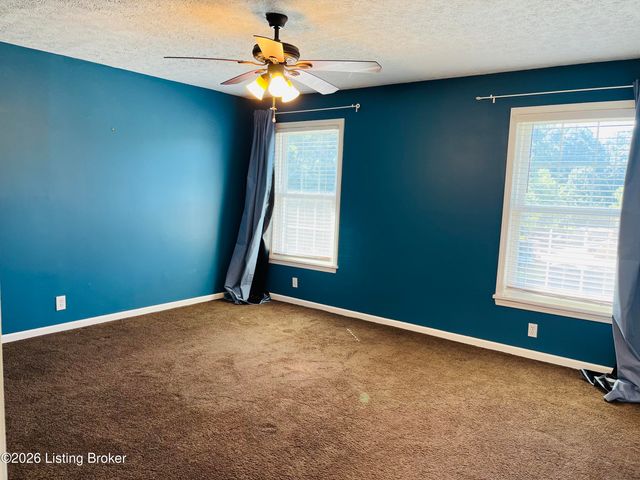 8127 Lake Ave APT A10, Louisville, KY 40222
