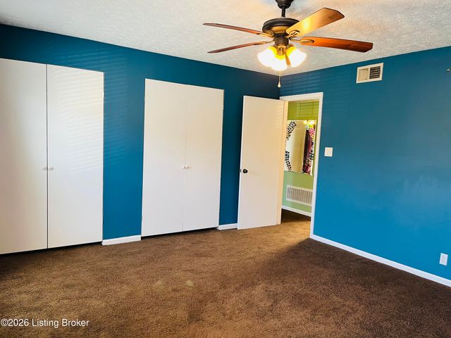 8127 Lake Ave APT A10, Louisville, KY 40222