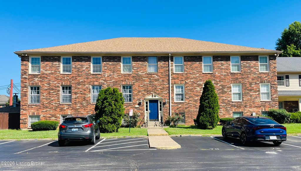 8127 Lake Ave APT A10, Louisville, KY 40222