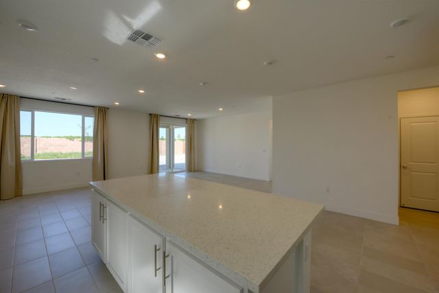 2109 Blossom Ranch, Patterson, CA 95363