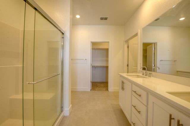 2109 Blossom Ranch, Patterson, CA 95363