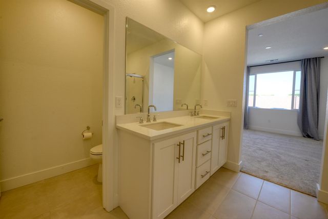 2109 Blossom Ranch, Patterson, CA 95363