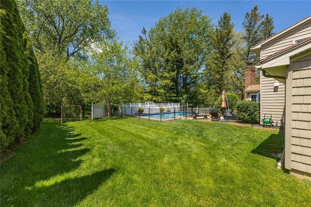 14 Northfield Gate, Pittsford, NY 14534