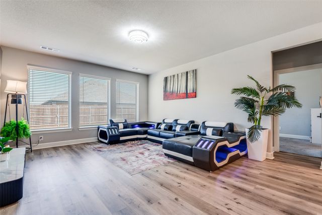 1284 Caprock Drive, Forney, TX 75126