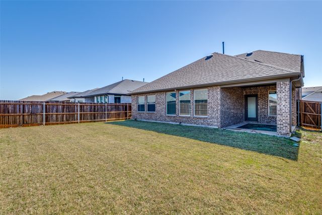 1284 Caprock Drive, Forney, TX 75126