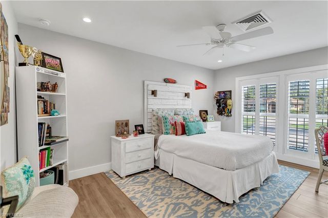 976 N Town And River DR, Fort Myers, FL 33919