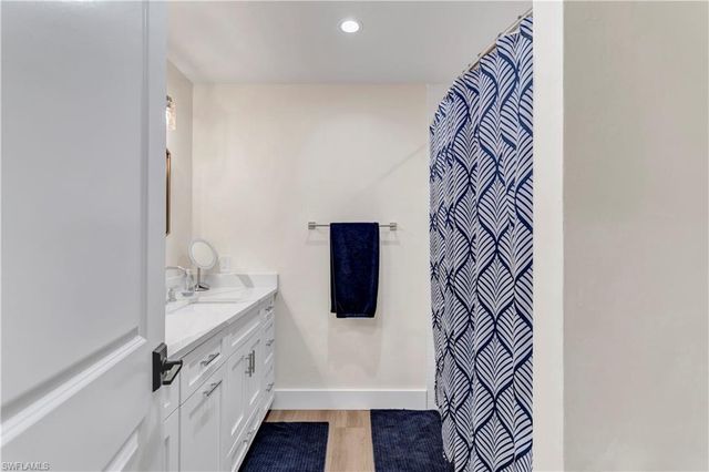 976 N Town And River DR, Fort Myers, FL 33919