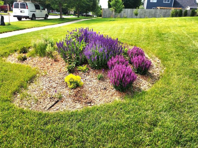 3023 E Cutler Avenue, Des Moines, IA 50320