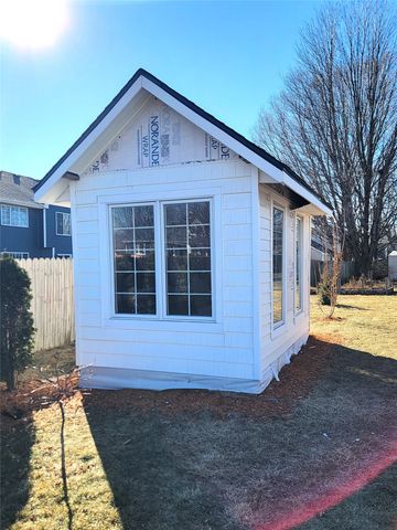 3023 E Cutler Avenue, Des Moines, IA 50320