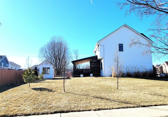 3023 E Cutler Avenue, Des Moines, IA 50320