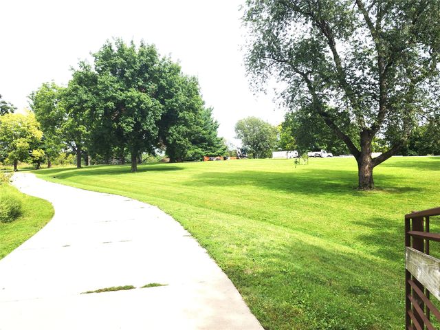 3023 E Cutler Avenue, Des Moines, IA 50320