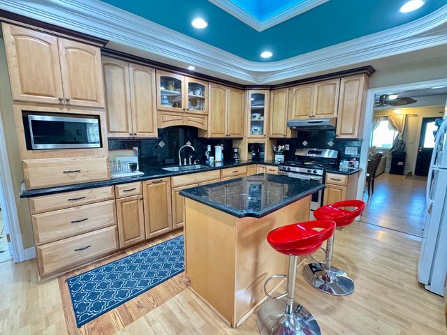 12785 Murphy Ave, San Martin, CA 95046