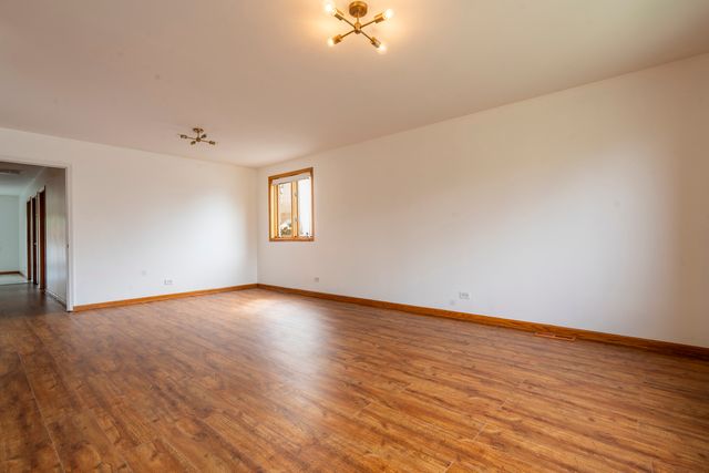 4101 N Dickinson Avenue 1, Chicago, IL 60641