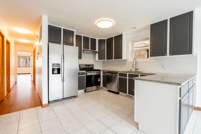 4101 N Dickinson Avenue 1, Chicago, IL 60641