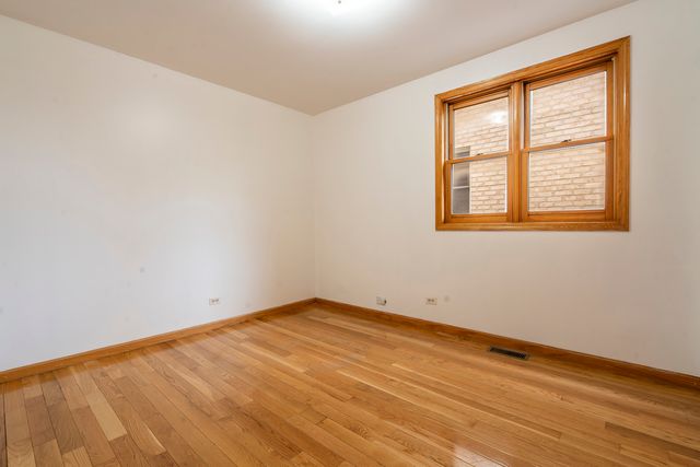 4101 N Dickinson Avenue 1, Chicago, IL 60641