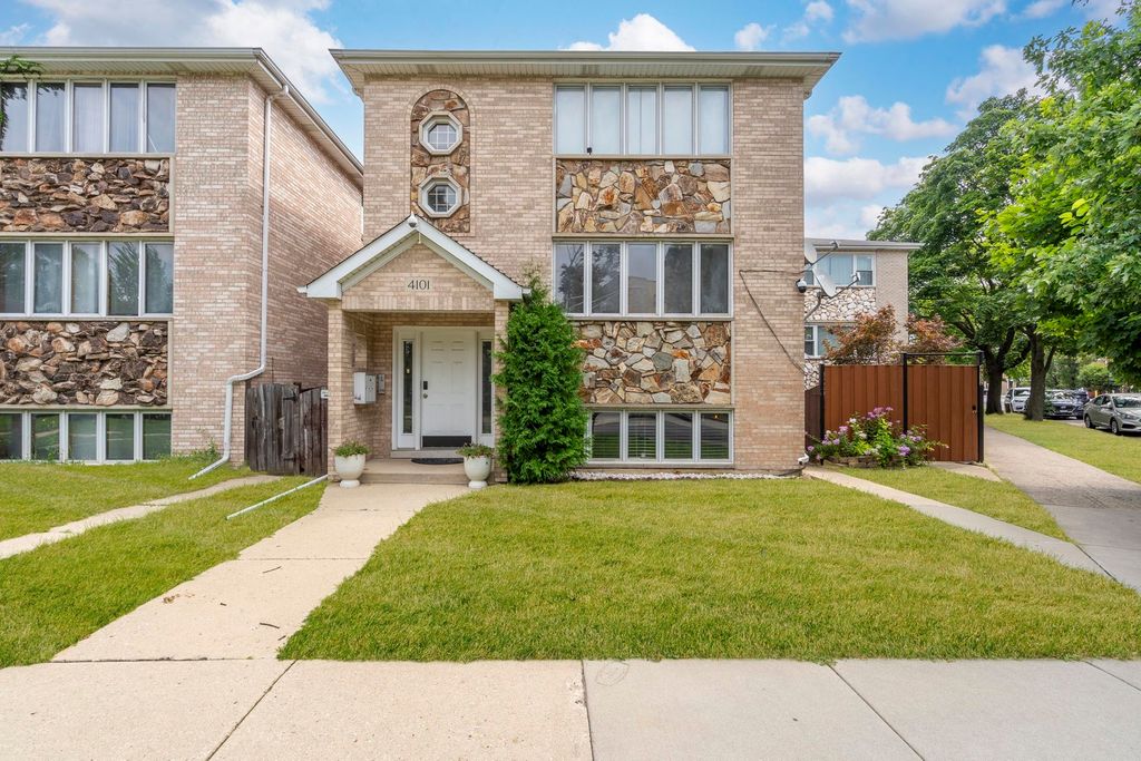4101 N Dickinson Avenue 1, Chicago, IL 60641