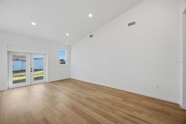 1505 E LAURA STREET, Plant City, FL 33563