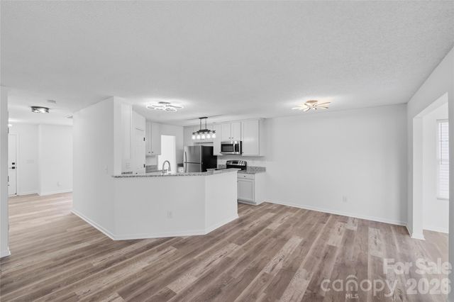 2308 Big Pine Drive, Matthews, NC 28105