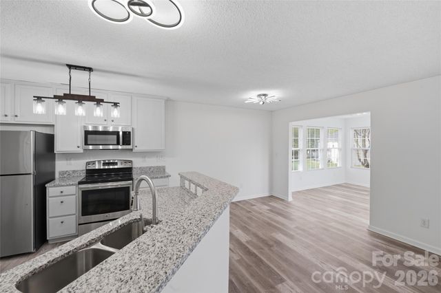 2308 Big Pine Drive, Matthews, NC 28105