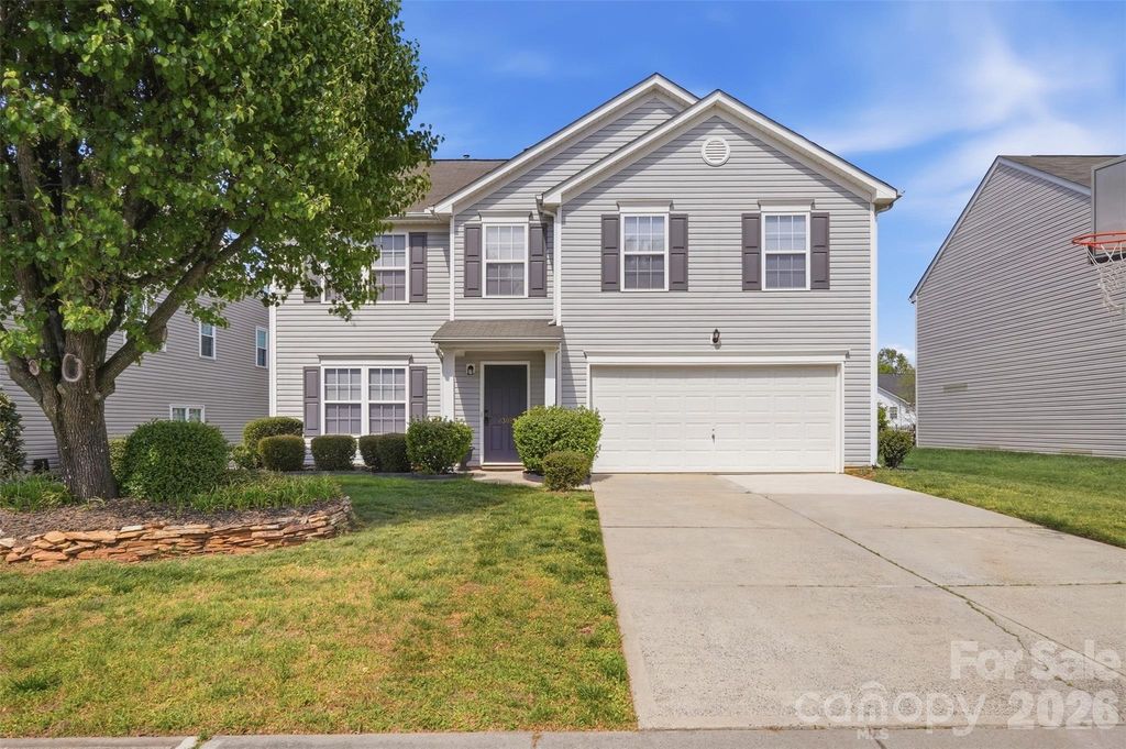 2308 Big Pine Drive, Matthews, NC 28105