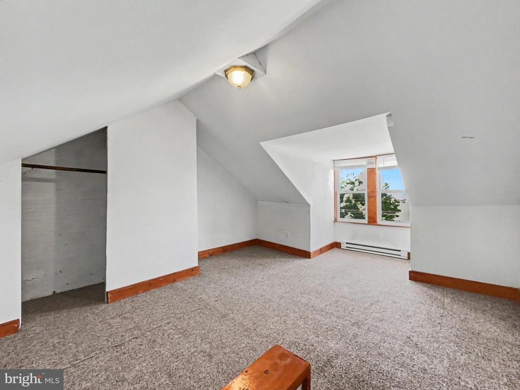 Image 18 of property listing at 522-526 BOUNDARY E, York, PA 17403