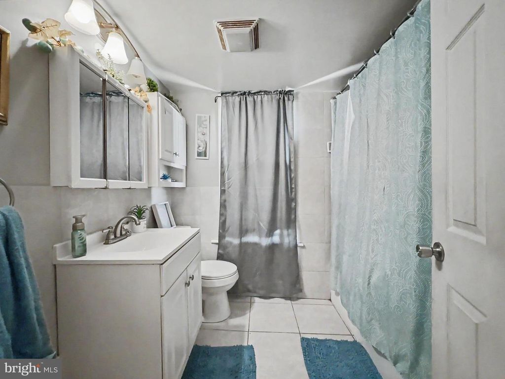 Image 24 of property listing at 522-526 BOUNDARY E, York, PA 17403