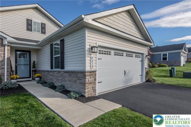 4214 Mimosa Lane, Whitehall Twp, PA 18052