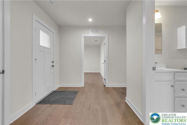 4214 Mimosa Lane, Whitehall Twp, PA 18052