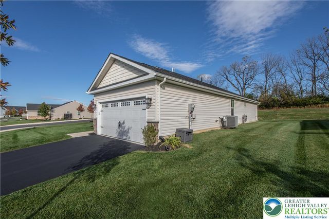 4214 Mimosa Lane, Whitehall Twp, PA 18052