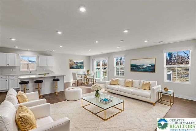 4214 Mimosa Lane, Whitehall Twp, PA 18052