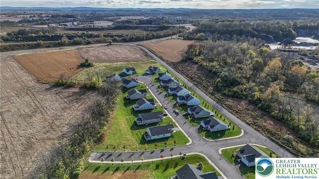 4214 Mimosa Lane, Whitehall Twp, PA 18052