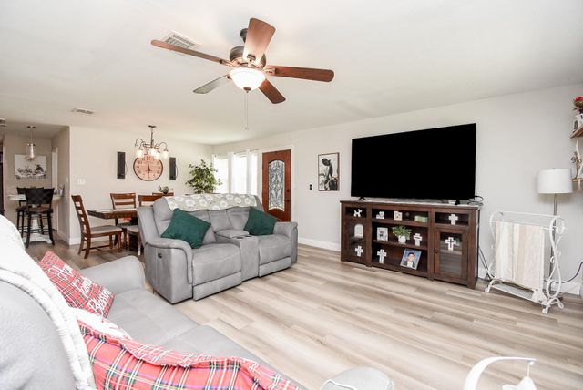 1801 Buchanan Street, Pasadena, TX 77502