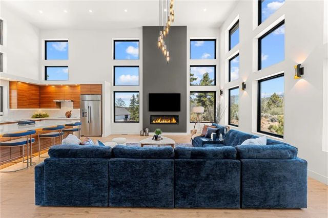506 Woodbridge Drive, Big Bear City, CA 92314