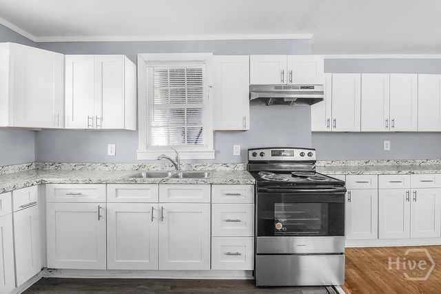 1216 E 37th Street, Savannah, GA 31404