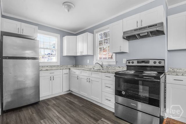 1216 E 37th Street, Savannah, GA 31404