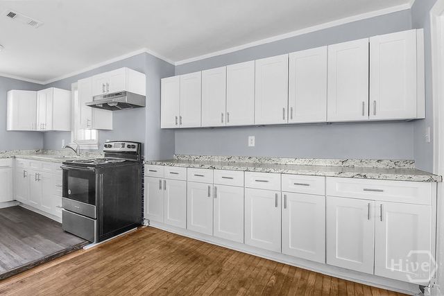 1216 E 37th Street, Savannah, GA 31404