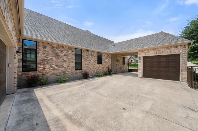 8450 Waterfront Court, Fort Worth, TX 76179