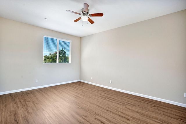 3270 Alps Lane, Clovis, CA 93619