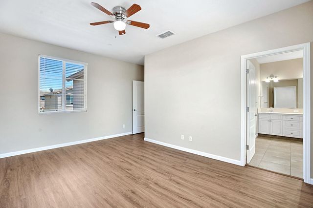 3270 Alps Lane, Clovis, CA 93619
