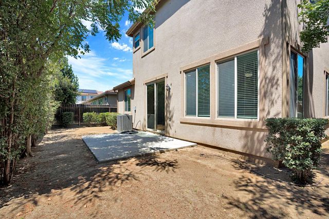 3270 Alps Lane, Clovis, CA 93619