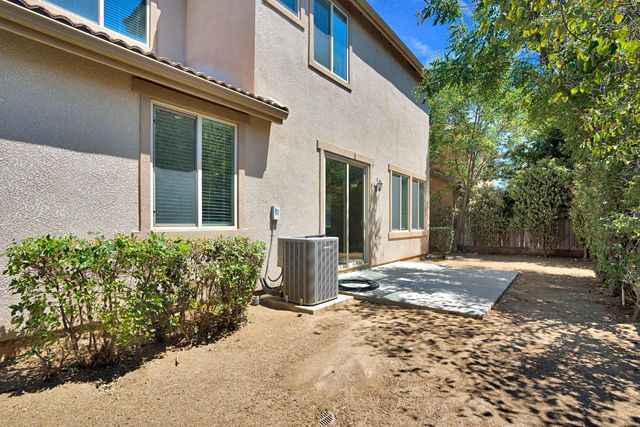 3270 Alps Lane, Clovis, CA 93619