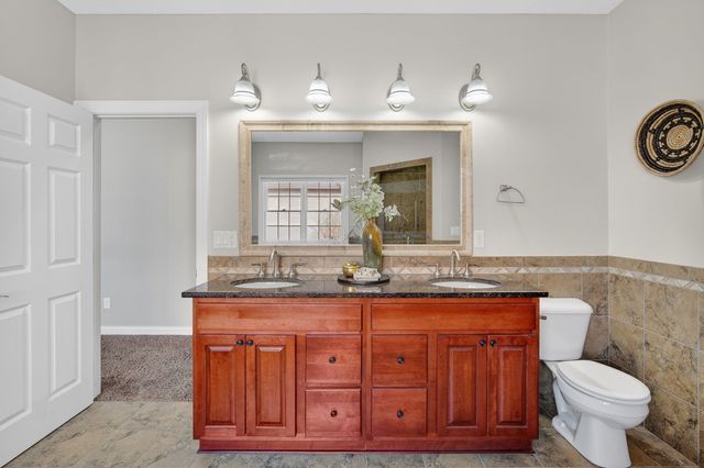 4111 140th Street, Urbandale, IA 50323