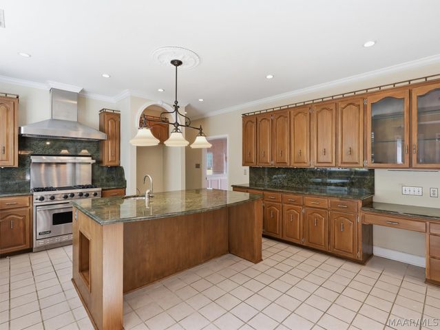 655 Horseshoe Curve, Pike Road, AL 36064