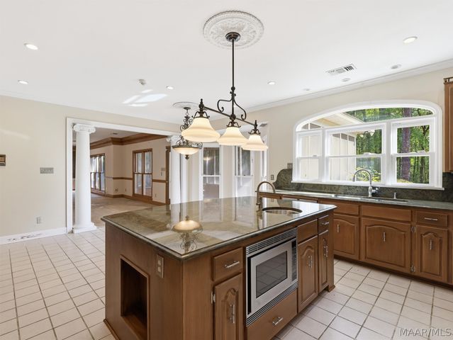 655 Horseshoe Curve, Pike Road, AL 36064