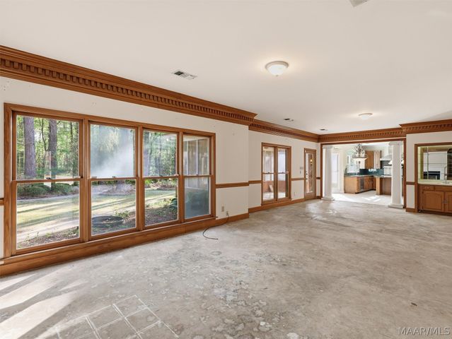 655 Horseshoe Curve, Pike Road, AL 36064