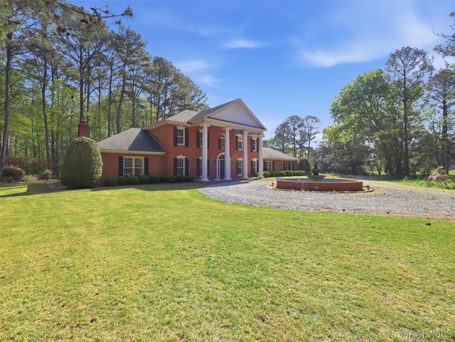 655 Horseshoe Curve, Pike Road, AL 36064