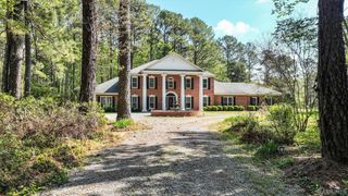 655 Horseshoe Curve, Pike Road, AL 36064