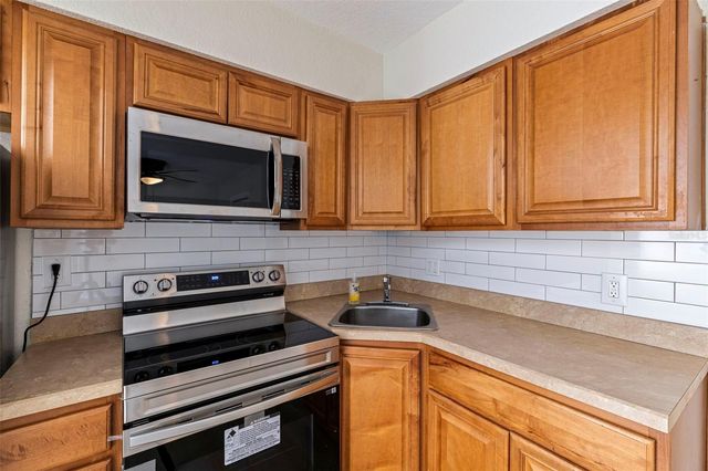 1035 MARTIN LUTHER KING JR., Dunedin, FL 34698