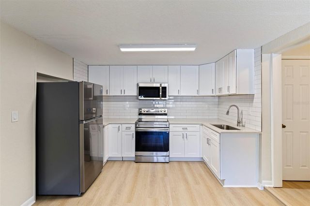 1035 MARTIN LUTHER KING JR., Dunedin, FL 34698