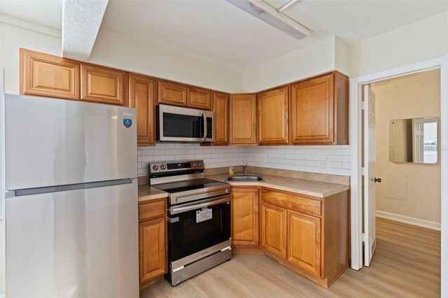 1035 MARTIN LUTHER KING JR., Dunedin, FL 34698